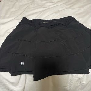 Black Lululemon skirt size 6